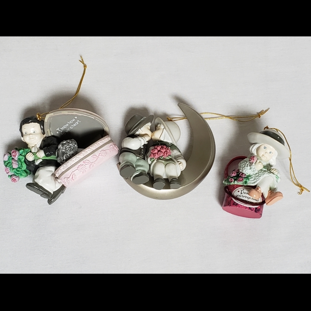 Kim Anderson Pretty as a Picture Ornaments